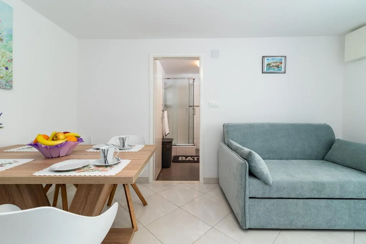 Novi Apartment Trogir